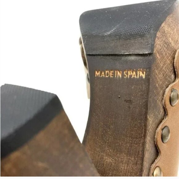 Stuart Weitzman Sequoia Brown Leather Studded Open Toe Wood Clogs - Size 6.5 - Picture 7 of 9